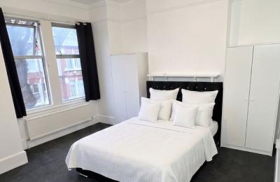 Large Double Room SW16 | Bills Included | 5 Min to Tooting