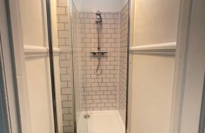 LARGE rooms in a fully refurbished house in Stoke Newington N16 – ALL BILLS INCLUDED!