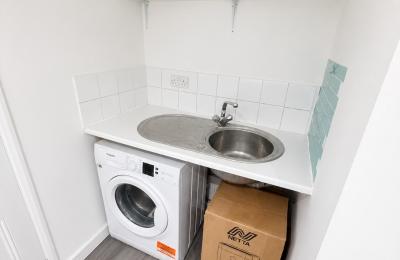 Spacious Studio Flat with Separate Kitchen | All Bills Included | Stoke Newington N16