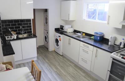 Lovely rooms to let in a great-located house in Dalston N16