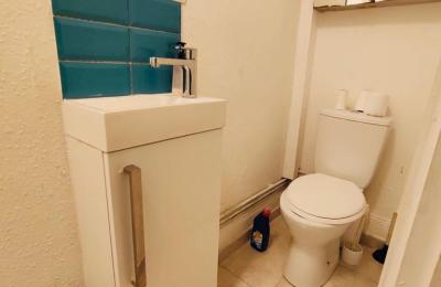 Beautiful attic room to rent – Near Bruce Grove & Seven Sisters N17