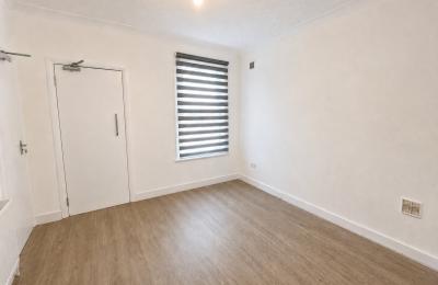 Spacious Home on Quiet Residential Road in Enfield