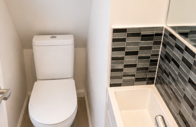Spacious Self-Contained Studio Flat – 3 Minutes from Seven Sisters Station – £1,350 PCM