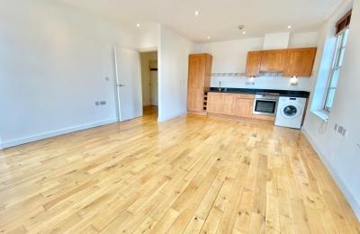 Two Bedroom Flat on Stoke Newington Church Street N16