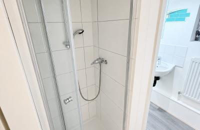 Spacious Studio Flat with Separate Kitchen | All Bills Included | Stoke Newington N16
