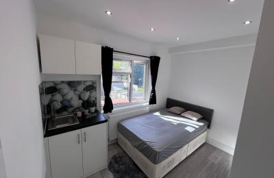 Bradenham Road - UB4 8LP