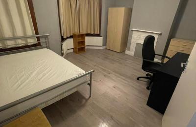 Double Room in Leyton - Ruckholt E10 5NS